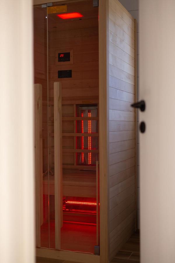 Kuca Trota - Sauna, Hot Tub Otocac Exterior photo